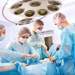 Ile kosztuje usunięcie zaćmy? Ceny i różnice w klinikach w Polsce