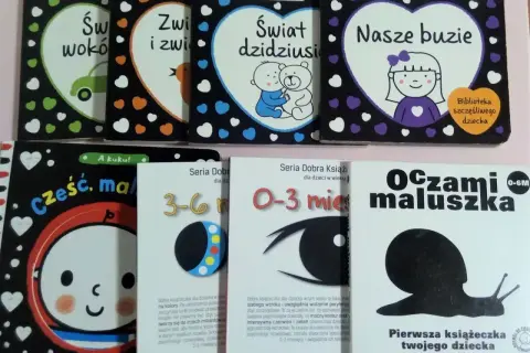 Książeczki kontrastowe dla niemowląt, idealne, kiedy dziecko widzi kolory. Różne tytuły, np. "Świat dzidziusi", "Nasze buzie".