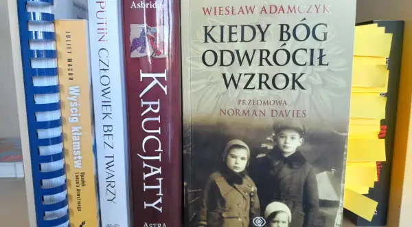 Książka kiedy Bóg odwrócił wzrok – poruszająca historia utraty i nadziei