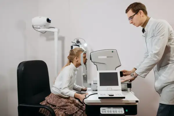 Skierowanie do okulisty ile ważne? Uniknij problemów z wizytą